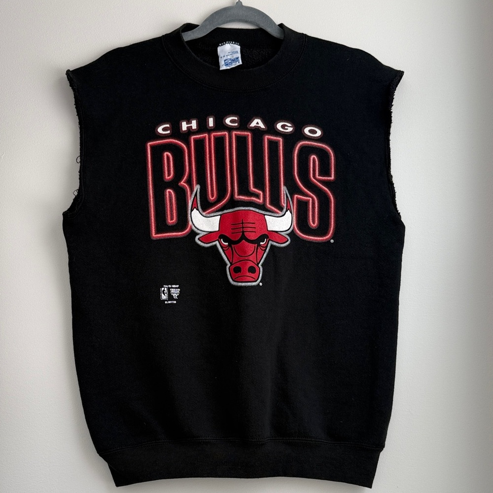 Vintage Unisex Chicago Bulls Sleeveless Black Sweatshirt